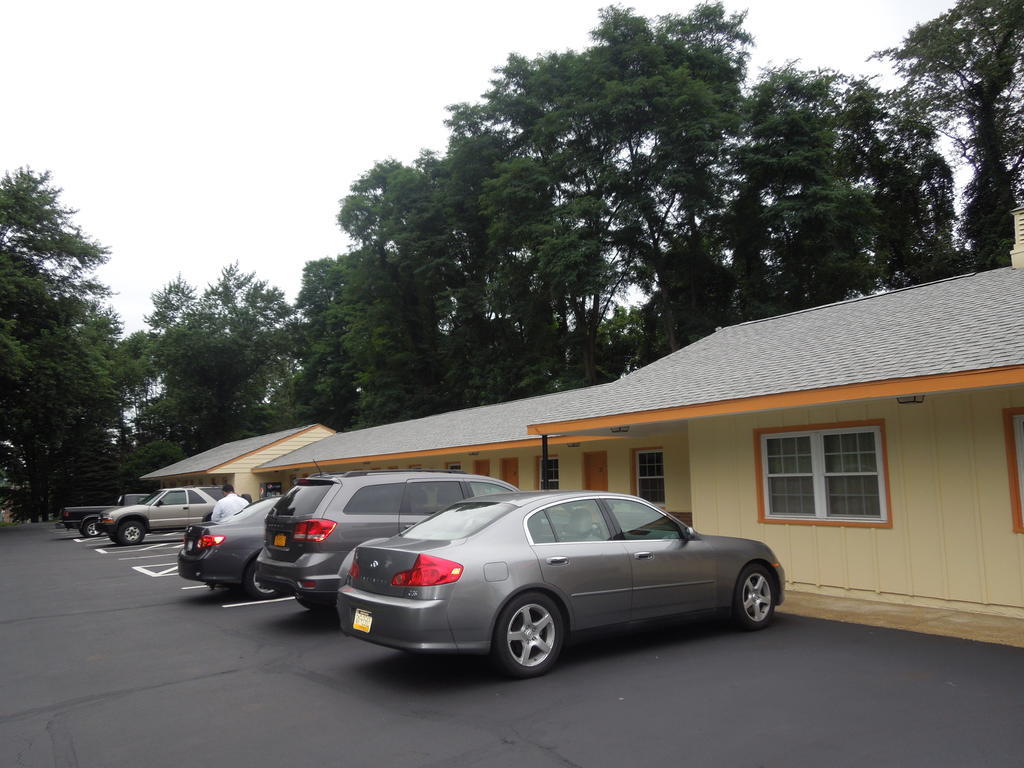 Sentinel Motel West Chester Exterior foto